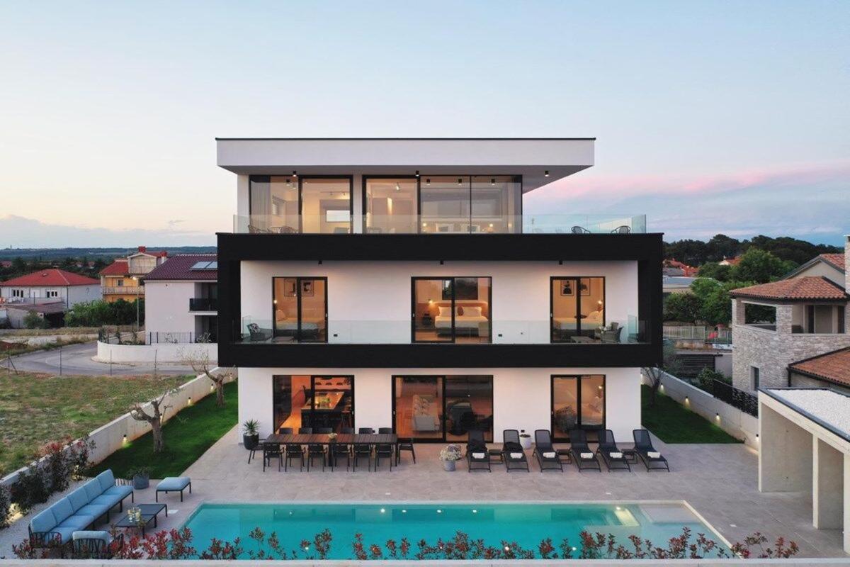 Villa Aquarius พูลา ภายนอก รูปภาพ