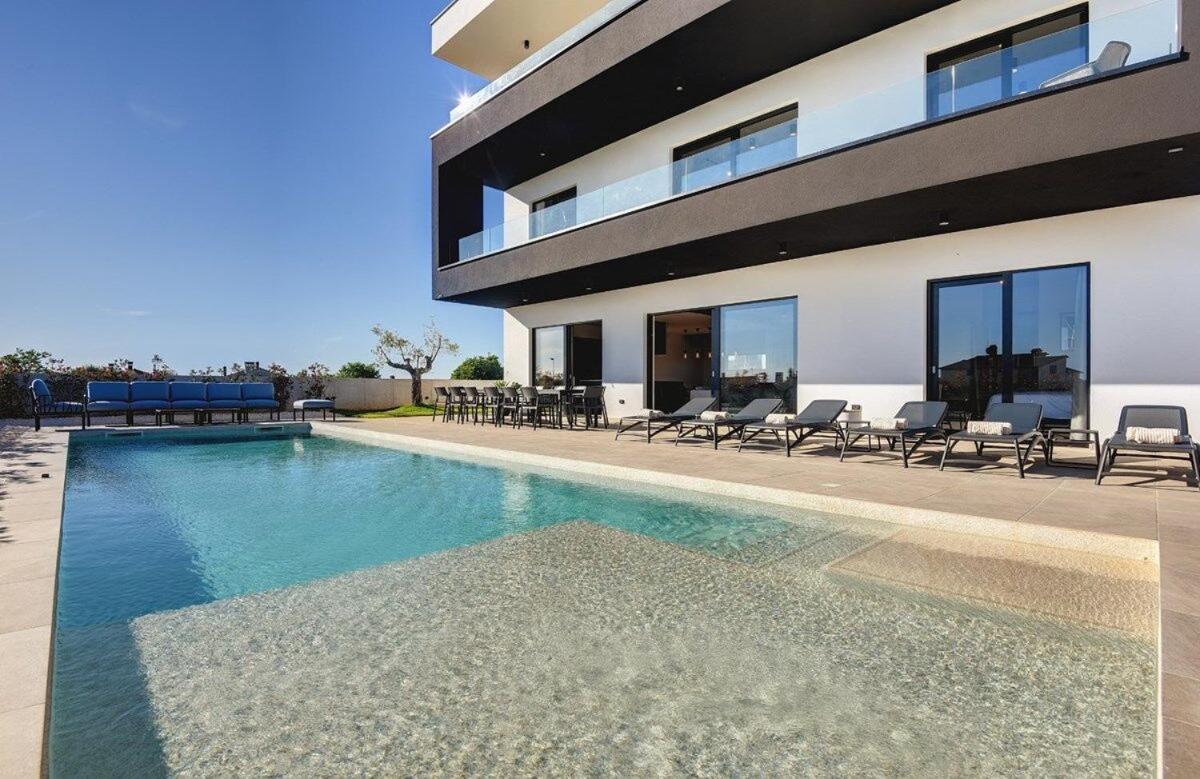 Villa Aquarius พูลา ภายนอก รูปภาพ
